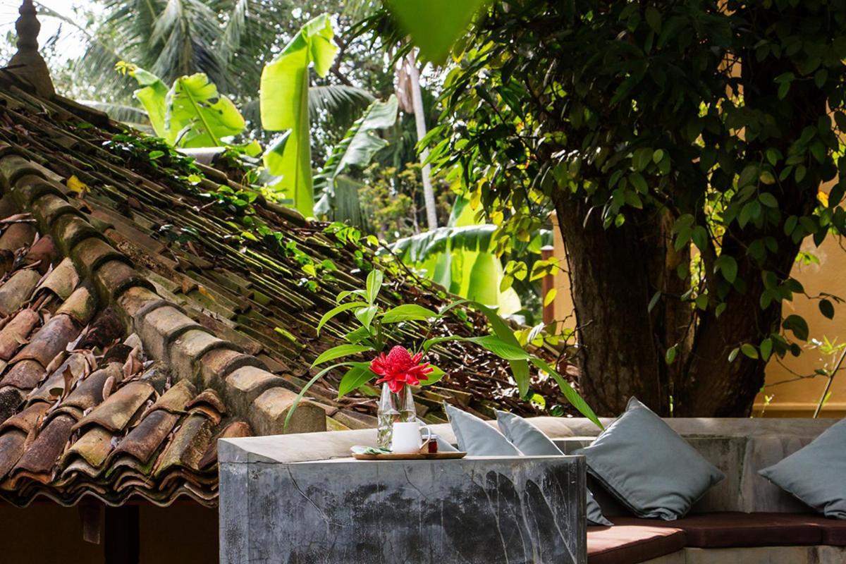 Bed and Breakfast Sri Yoga Shala à Unawatuna Extérieur photo
